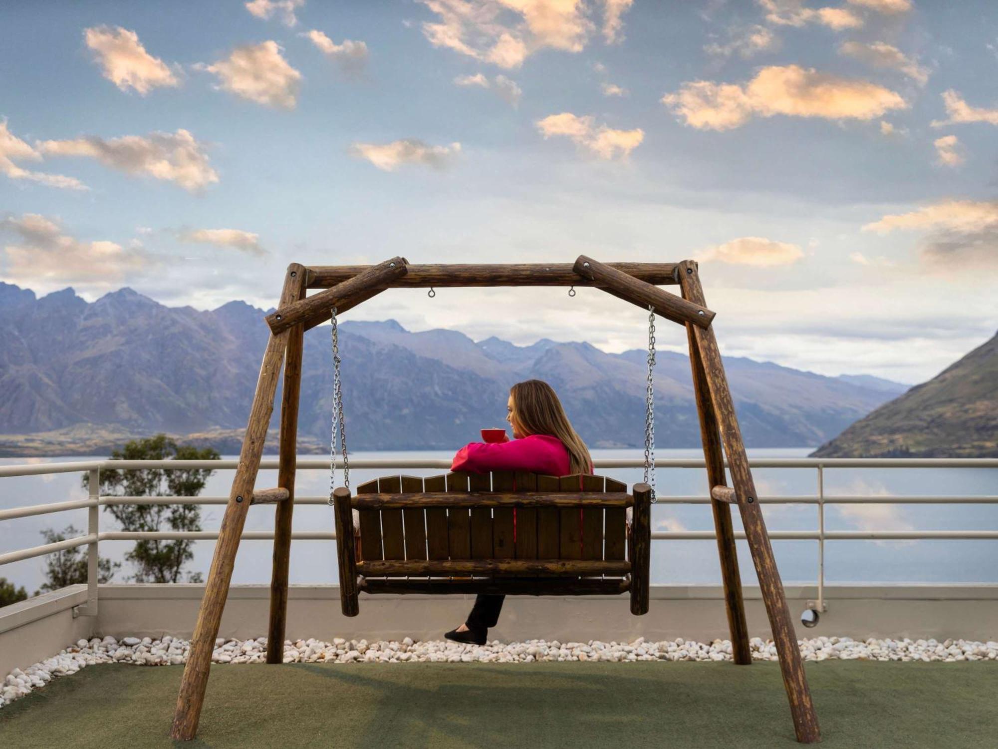 Mercure Queenstown Resort Buitenkant foto