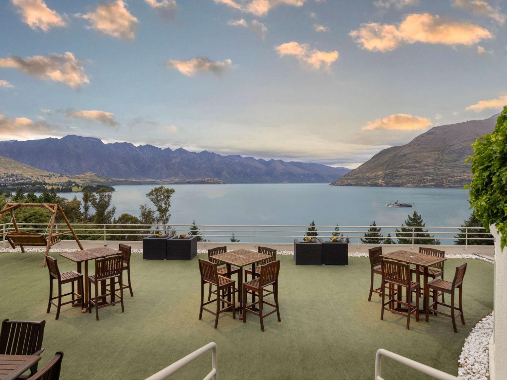 Mercure Queenstown Resort Buitenkant foto